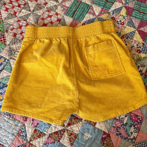 Hammies Yellow Shorts Size 28 - Picture 4 of 7